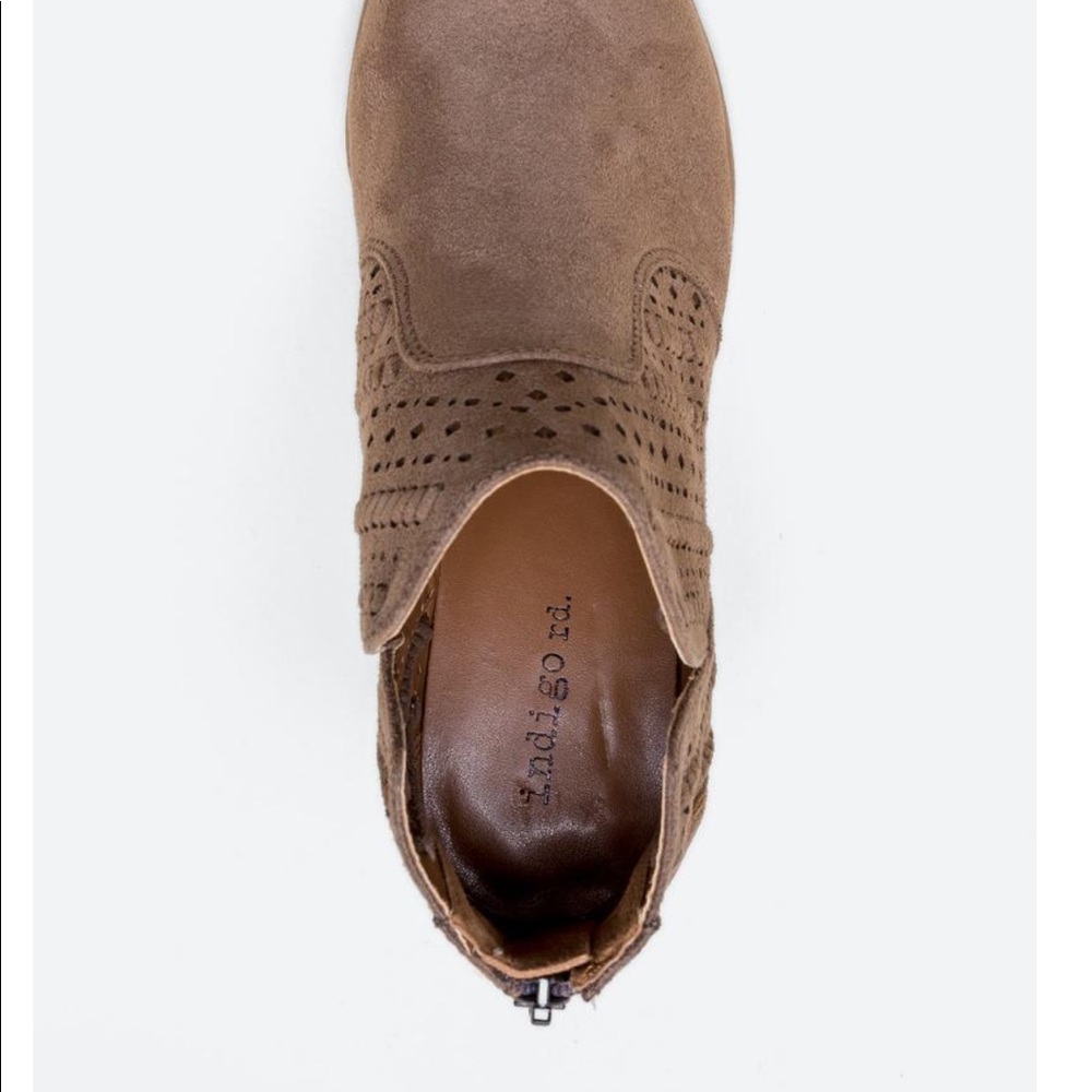NEW Booties - - Picture 4 of 5
